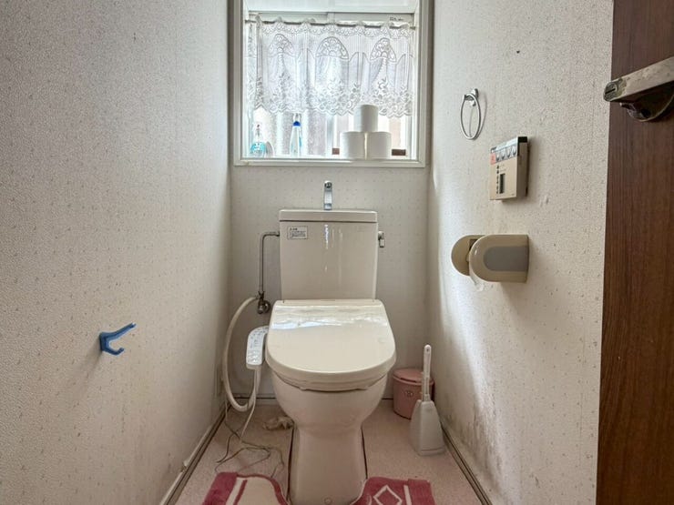 小窓があるため、気になる湿気やニオイのこもりも防げます。