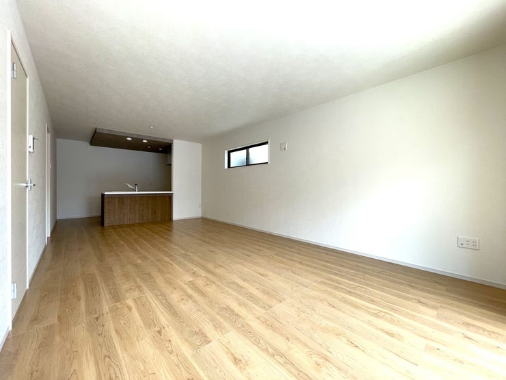 リビング 同仕様
明るく開放的なリビング広々♪
一家団欒の時間が増えそうです♪