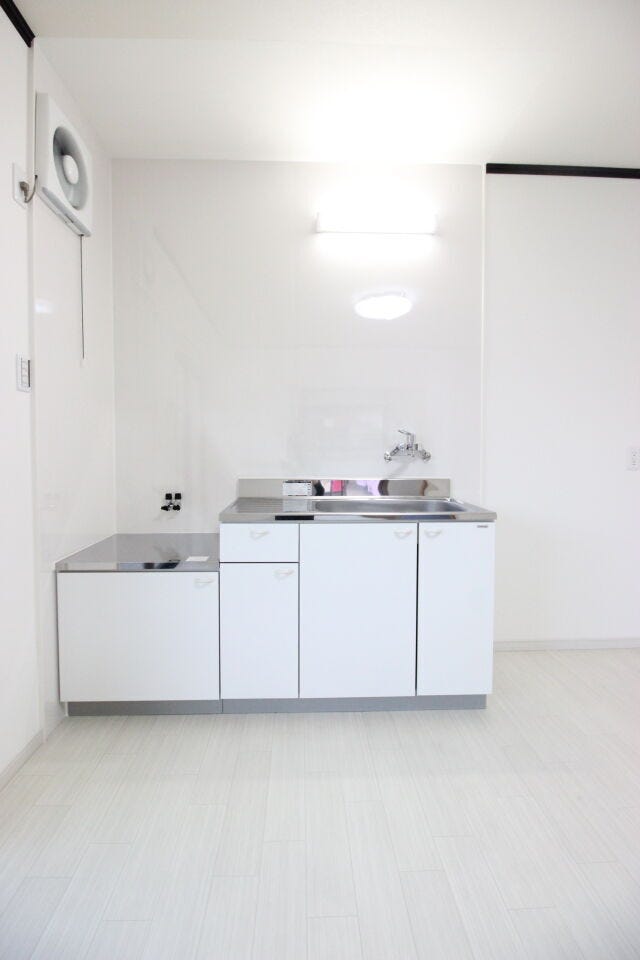 コンパクトキッチン。ガス