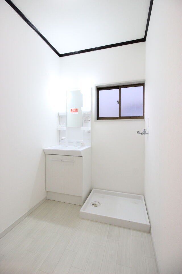 室内に洗濯置き場あり