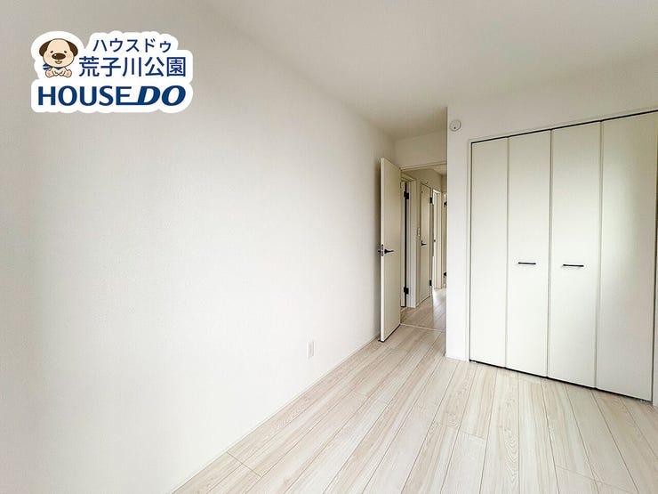 北西側5.06帖洋室
