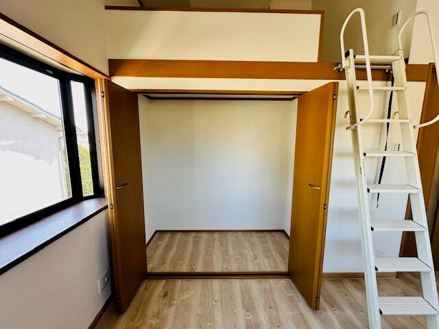 洋室6帖 クローゼット