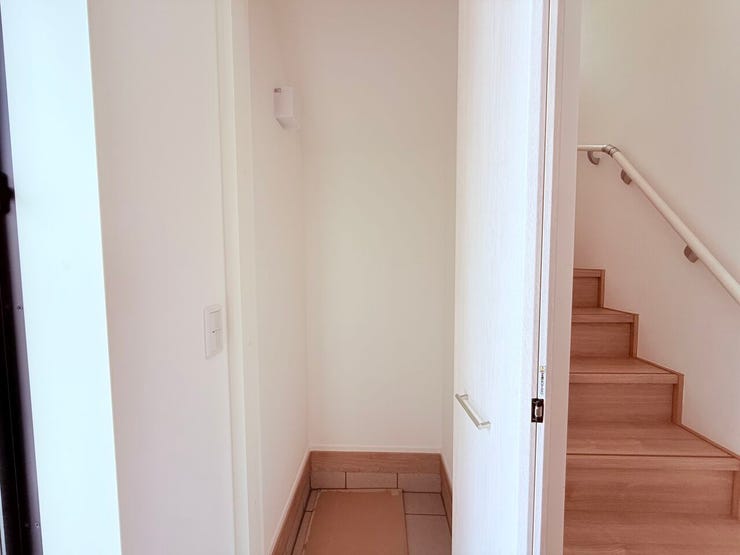 ◇シューズインクローク付き☆ゴルフバッグやベビーカーも収納できます☆