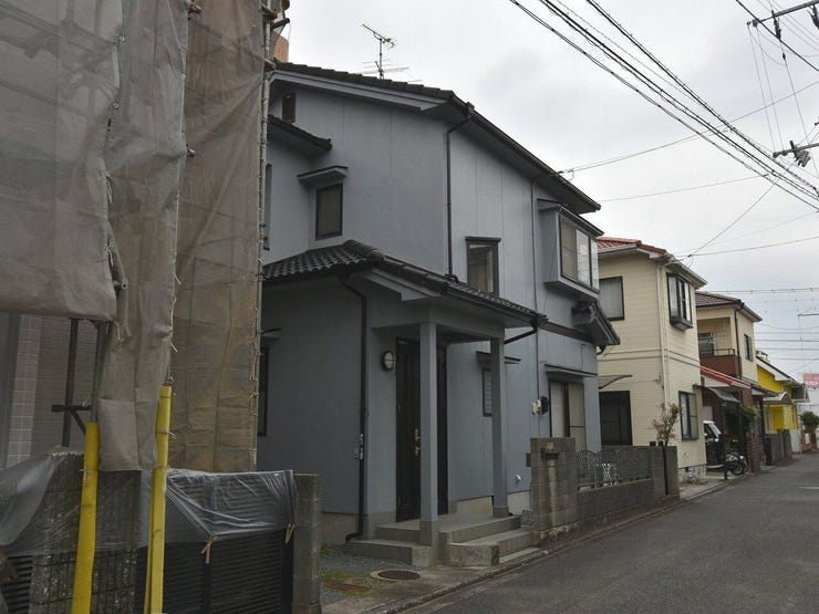 外観を南東側より撮影