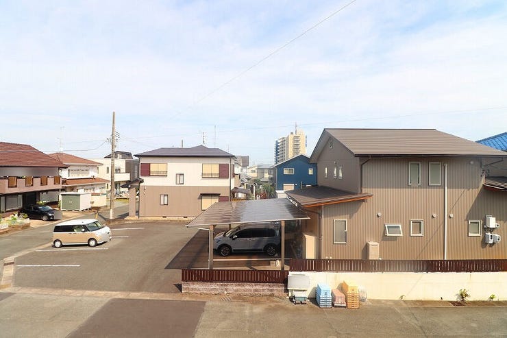 【View】
眺望です。
視界を遮る高い建物が無いため開放感がありますね♪