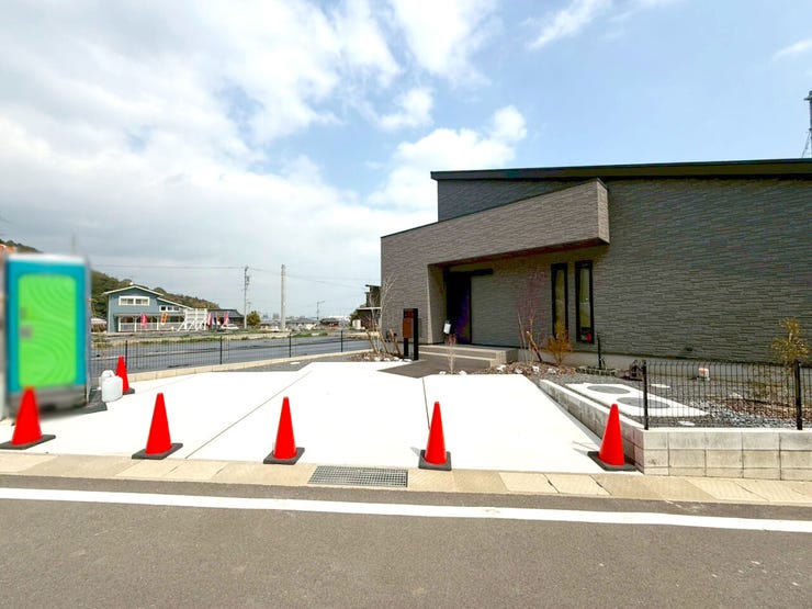 ◆京都郡苅田町大字尾倉 築後未入居◆オール電化◆平屋◆LDK約23帖◆WIC◆勾配天井◆和室