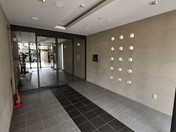 エントランス内