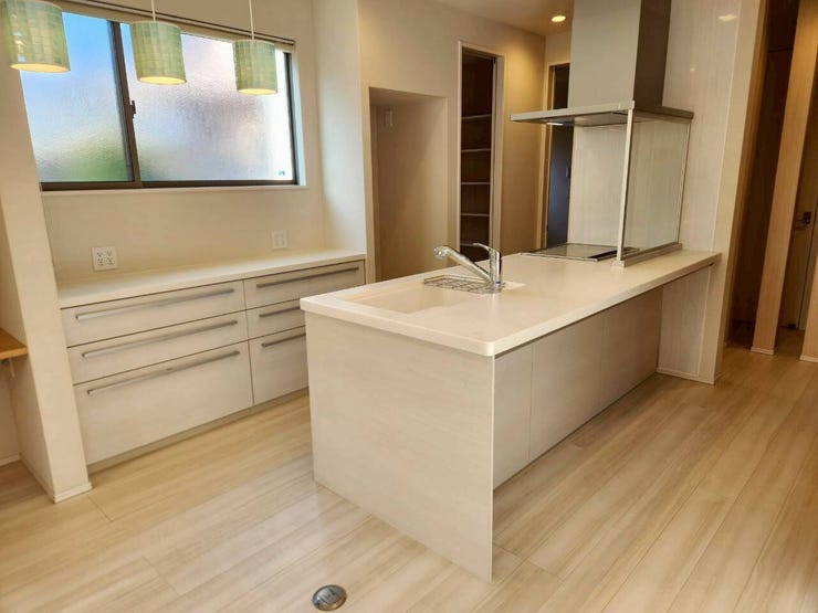 お料理中も家族と会話ができる、人気の対面式フルオープンキッチン!