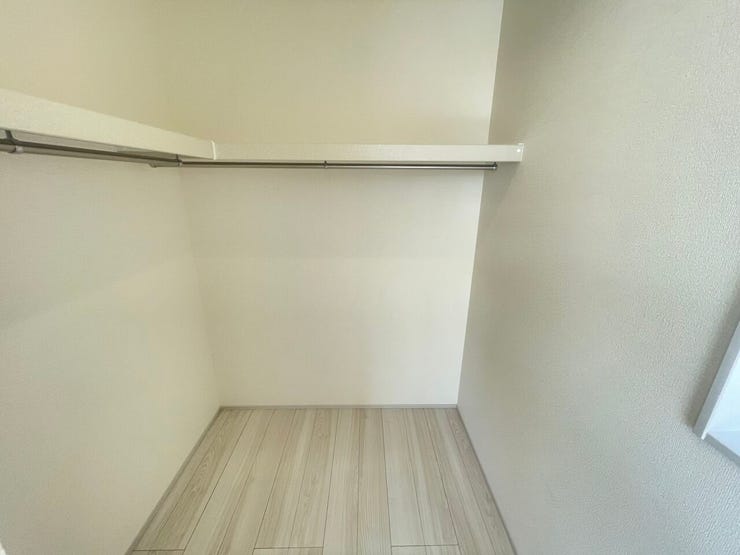 ★2階洋室 6帖+WIC