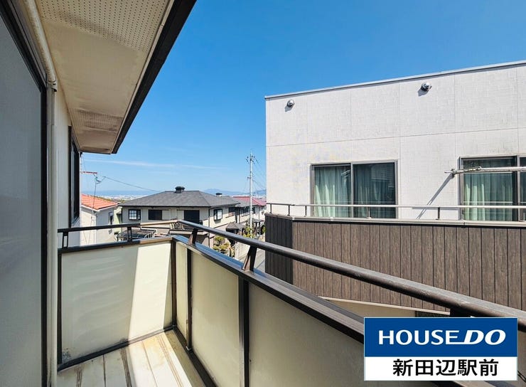 バルコニーから空が眺められます。