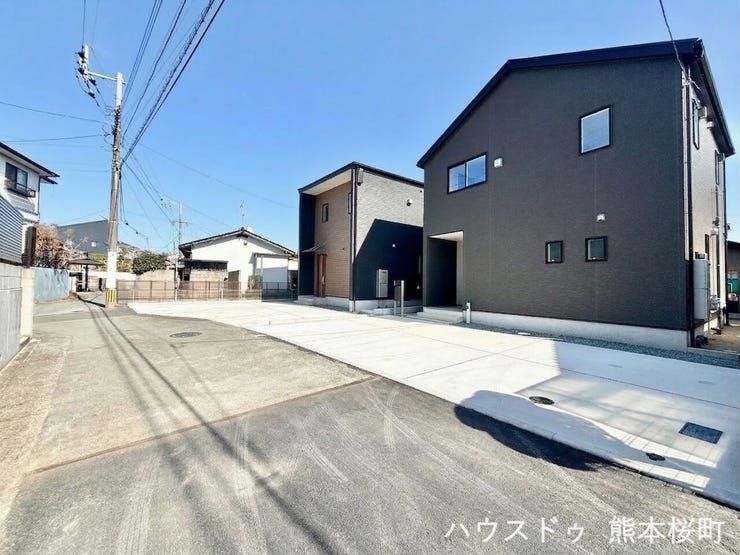 ■理想を叶える新しい暮らしの舞台■高いデザイン性と機能性を兼ね備えた住まい。ここで、家族の新しい物語が始まります。