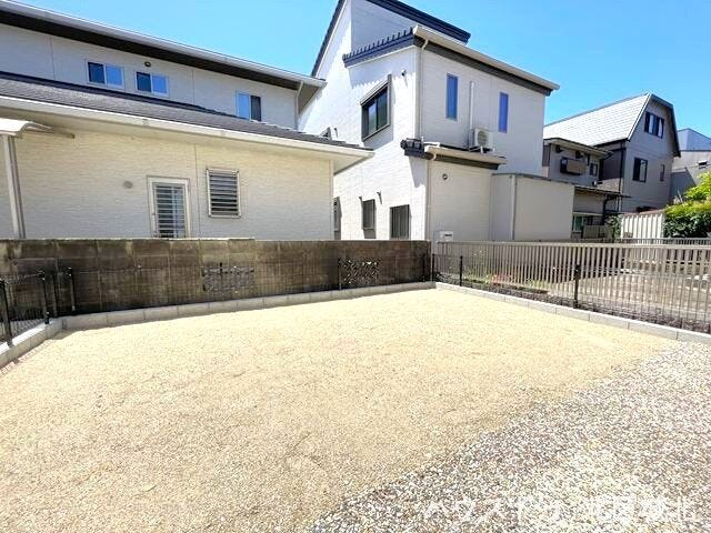 戸建を購入したらペットを飼おうと思っている方も多いはず!お庭があるので、ワンちゃんも喜びそうですね。