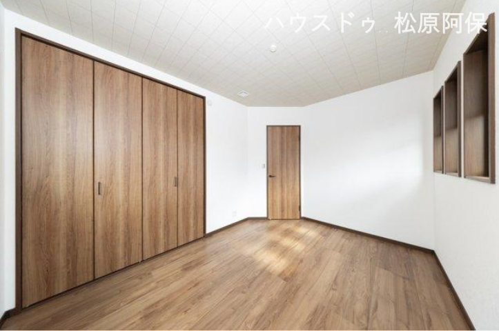 2階の洋室
