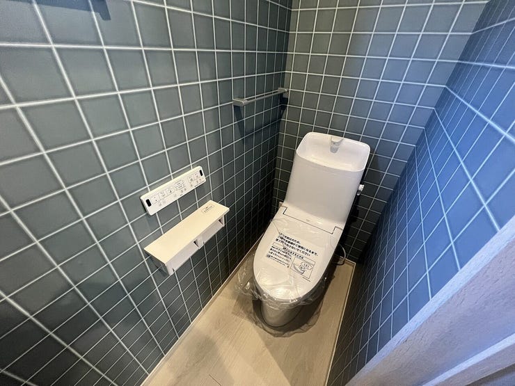 温水洗浄便座付きトイレ♪