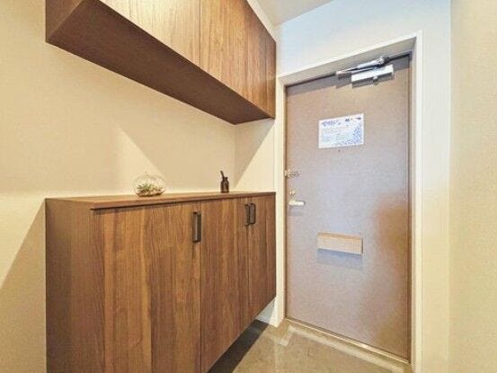 散らかりやすい玄関もシューズクローゼット付き