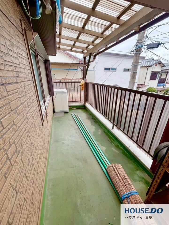 多目的に使えるバルコニーを完備!洗濯物や布団を干すことができます。