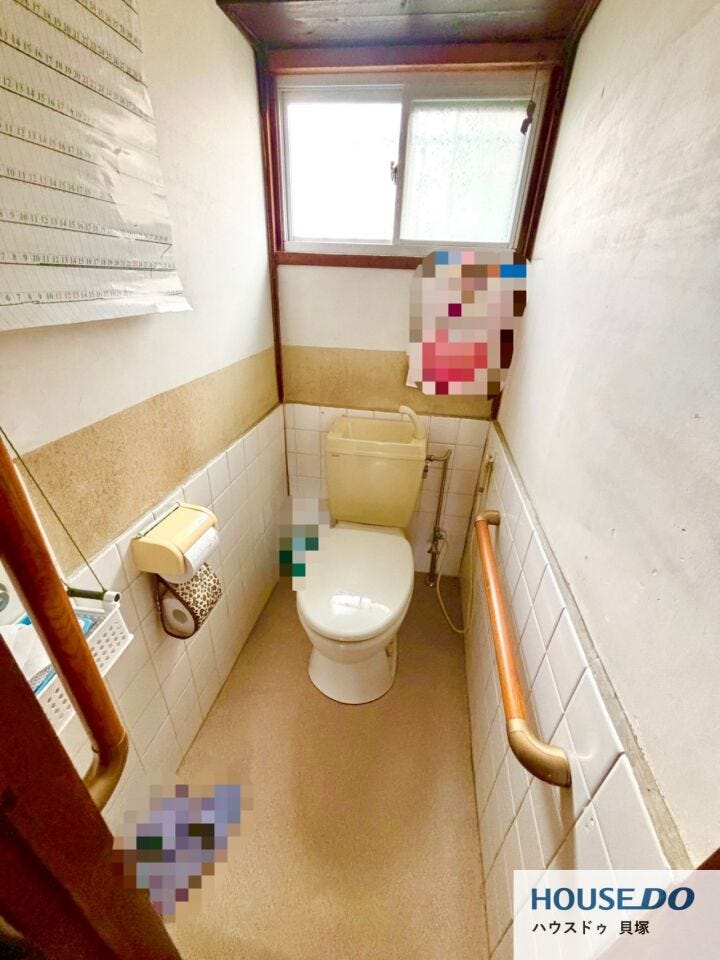 お掃除しやすい素材と機能にこだわった、シャープなフォルムのトイレはいつまでもキレイが続きます。