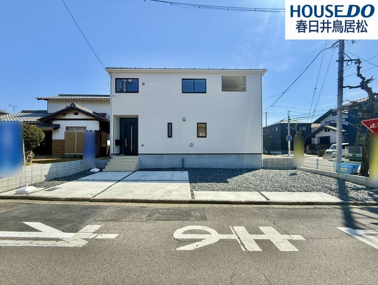 【外観】
◇外観写真◇
小中学校まで徒歩5分圏内♪お子様の通学に便利「岩成台9丁目」に新築戸建が登場♪減税や優遇措置でお得な【長期優良住宅認定】♪設計・建設住宅性能評価書取得♪安心の耐震等級3