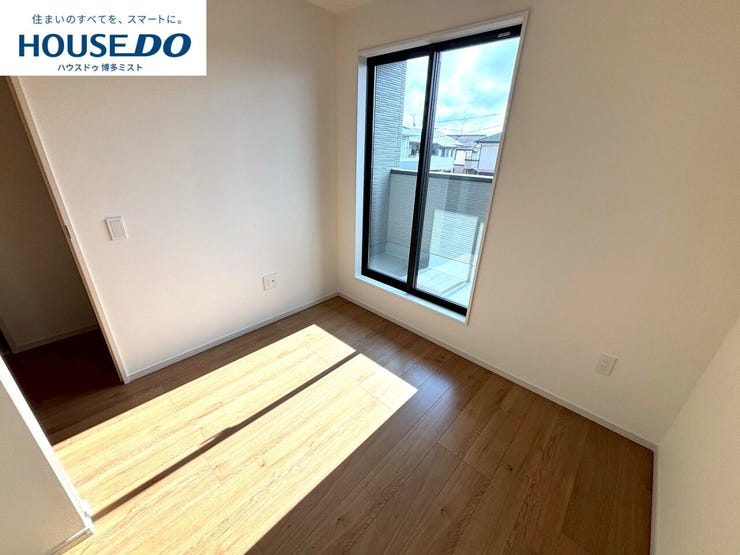 【家族のプライベート空間】お子様の成長に合わせて、プライバシーを考えた子供部屋も大切。収納や採光を考え、過ごしやすい空間に。