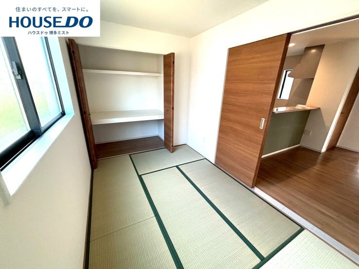 【寝そべりエリアの和室】リビング横の和室は、客間としてはもちろん、お子様のお昼寝ゾーンやおもちゃゾーンとしても活躍♪