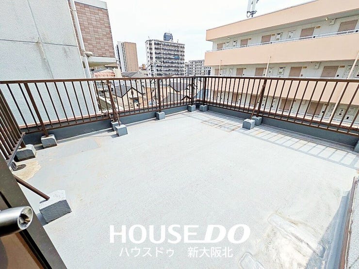 ■屋上のルーフバルコニーです!
■広々とした空間です!バーベキュー等もできそうですね!