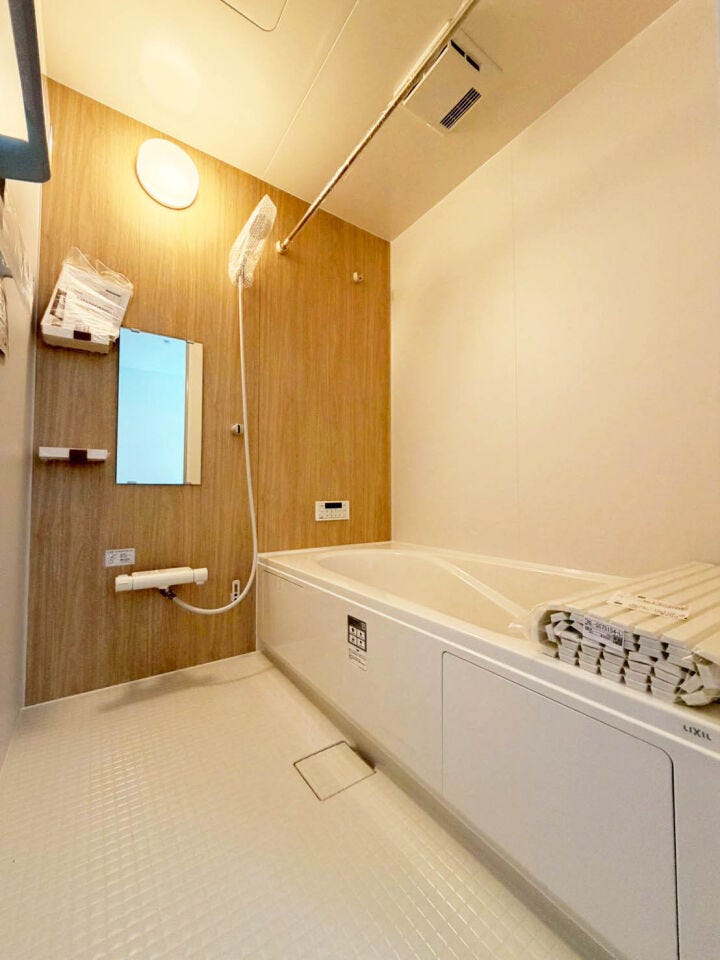 【駐車場3台以上】モニター付きインターホン♪複層ガラス♪シャンプードレッサー♪省エネ給湯器♪