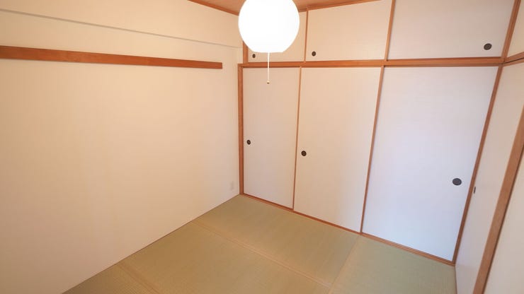 温かみのある4.5帖の和室♪