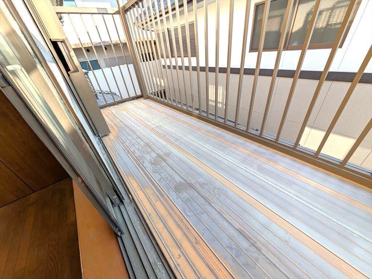 真ん中の洋室のベランダです。