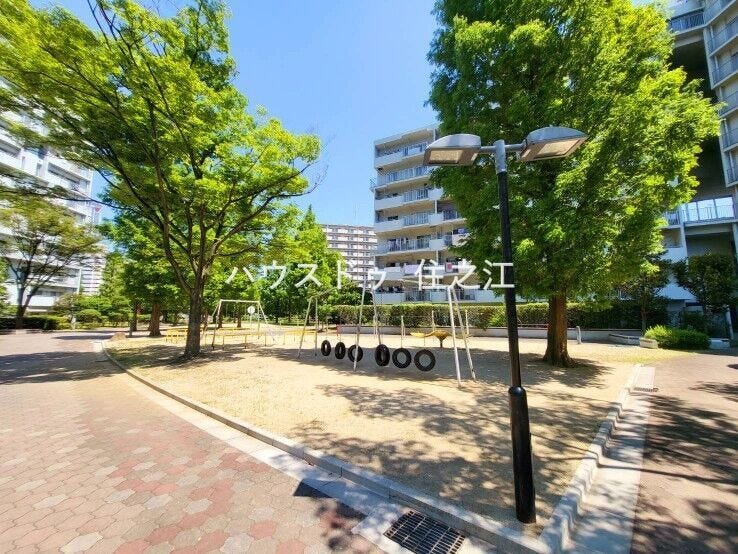 ★マンション敷地内。お子様の遊び場にも最適ですね♪