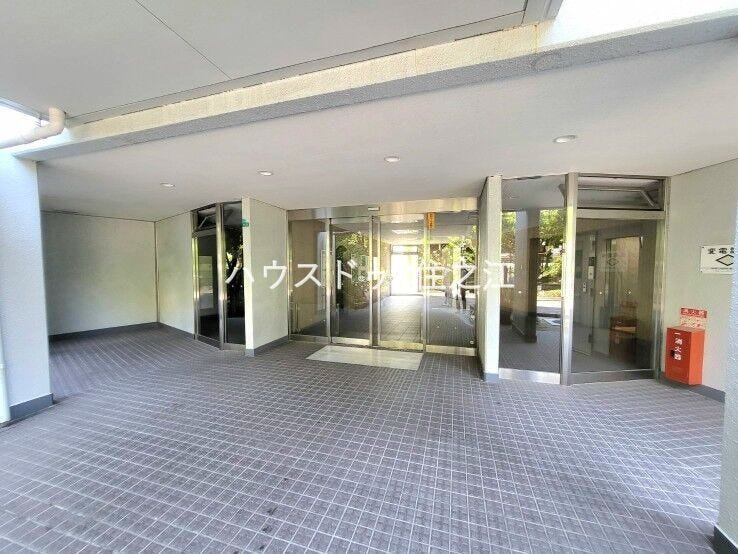★解放感のある入口で明るい印象を受けますね♪