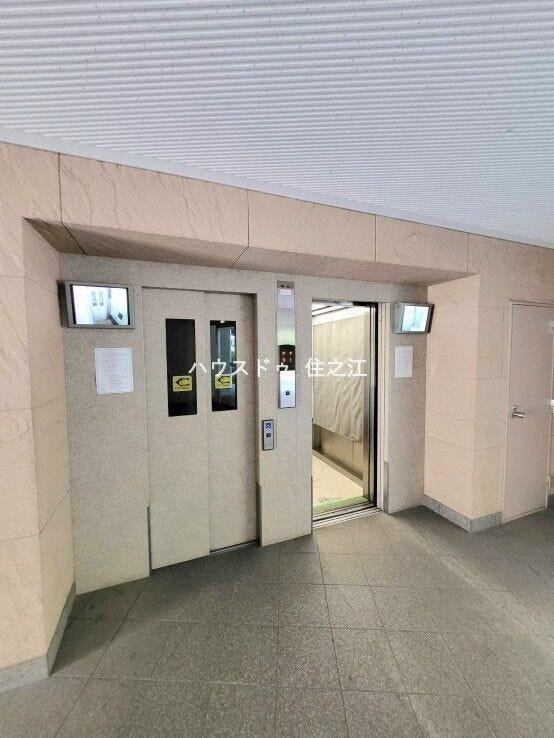 ★複数のエレベーターを完備!! 朝の渋滞も避けられそうですね♪