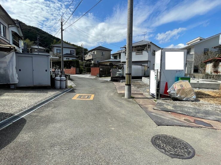 南西側道路 東から西方向