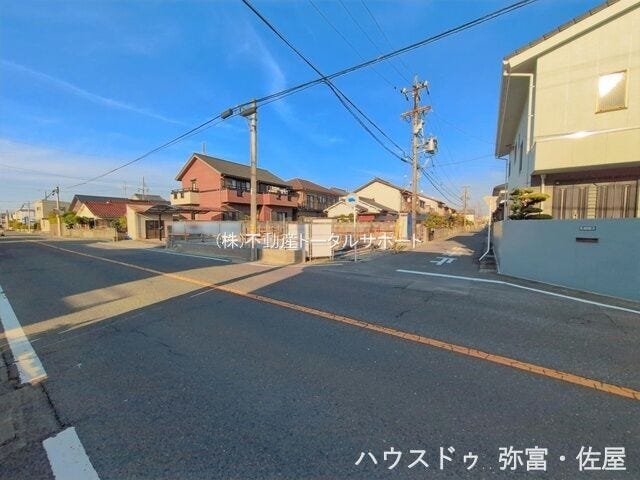 西側道路☆幅員約8.0m!