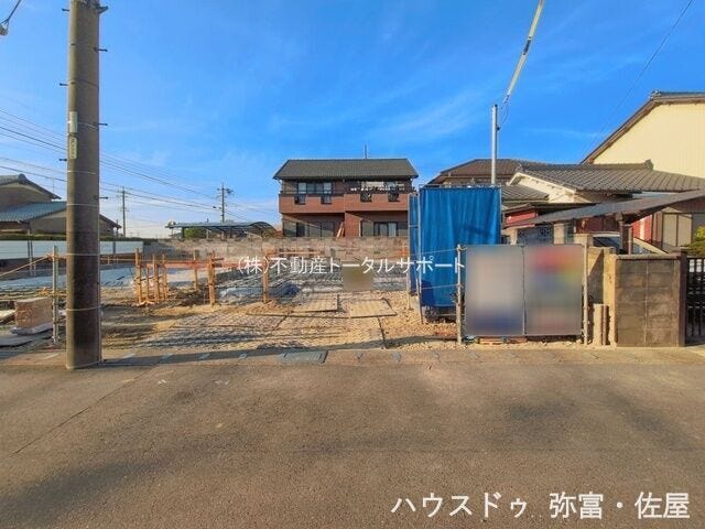 車種によりますが駐車2台可能です♪