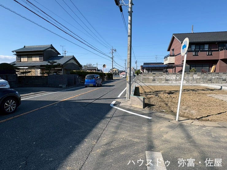 西側道路☆幅員約8.0m!
