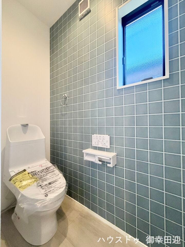 ■一人になれる安らぎの場所■清潔さと静けさを両立した空間。心落ち着くひとときを過ごせる、プライベートなレストルームです。