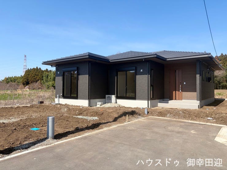 ■遊びと安らぎの多目的空間■子どもが安全に遊べ、ペットと触れ合い、大人も自然に癒やされる、暮らしを彩るスペースです。【撮影日:2026年3月15日】