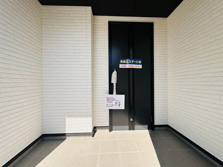 ◇外観からの玄関☆