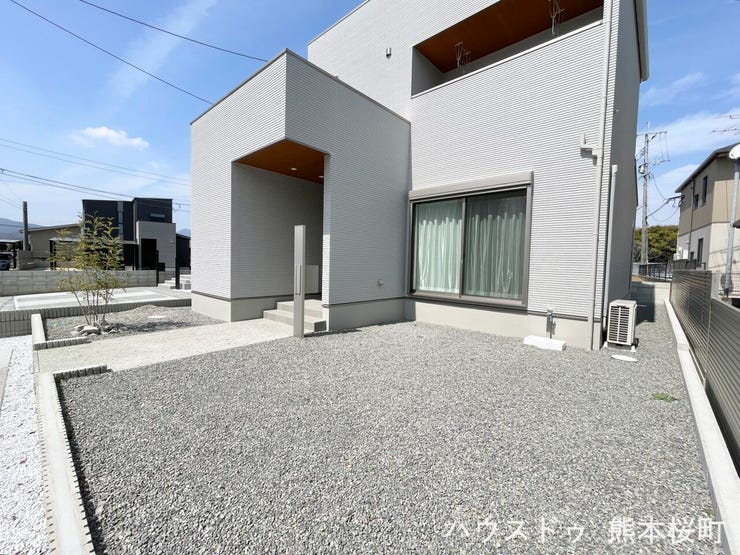 ■遊びと安らぎの多目的空間■子どもが安全に遊べ、ペットと触れ合い、大人も自然に癒やされる、暮らしを彩るスペースです。