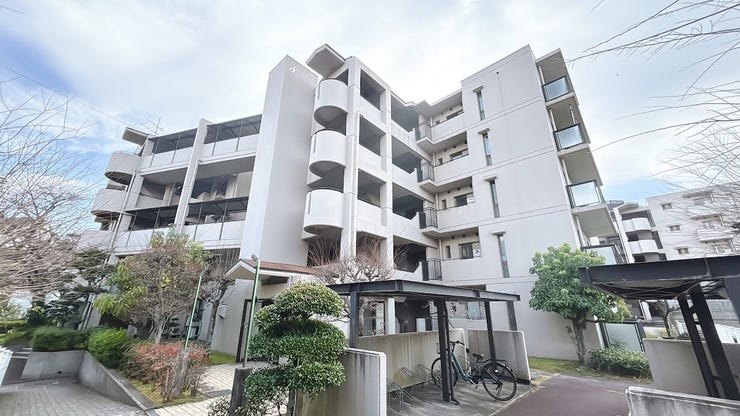 【外観】
「萩の台駅」より徒歩約4分の立地◎