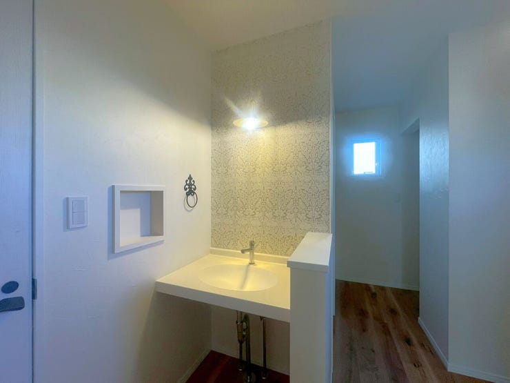 玄関洗面
ただいま → 手洗い♪
トイレ → 手洗い♪
が自然と身につきます