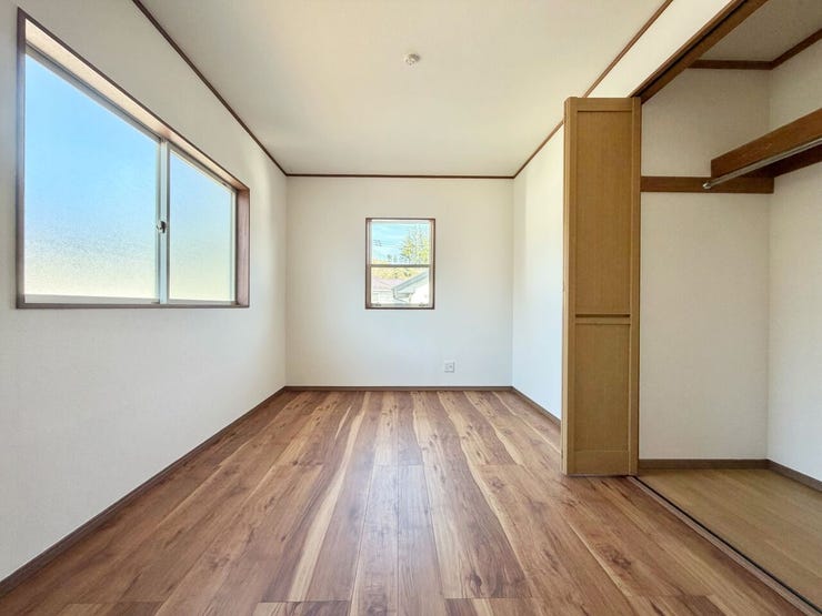 6帖の洋室になります。