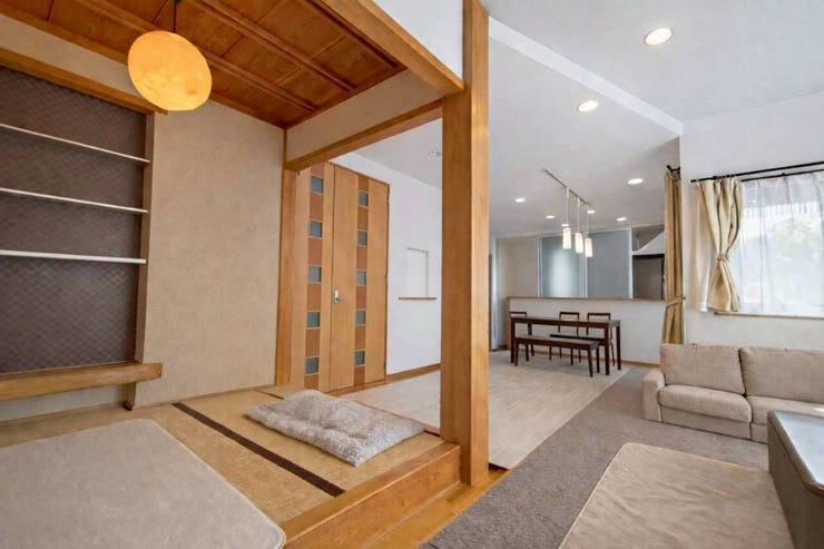 ※空室をイメージしCG加工したものです。
画像は実際の室内写真と間取り図から再現した「室内イメージ」で実際とは多少異なります。