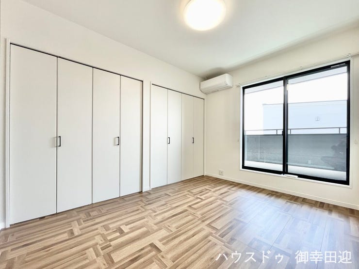 ■2階6帖洋室■心からリラックスできる静けさ、上質な眠りで、毎日をリセットします。明日への活力を養う空間です。