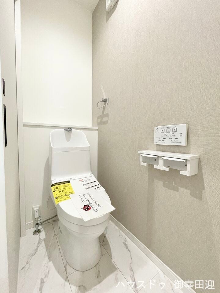 ■一人になれる安らぎの場所■清潔さと静けさを両立した空間。心落ち着くひとときを過ごせる、プライベートなレストルームです。