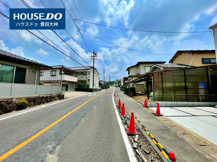 【 見学予約受付中 】
□市木小学校・高橋中学校□
見るだけ聞くだけOK!
【不動産のことならなんでもお任せください!】