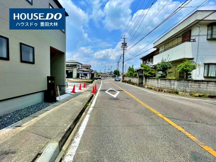 【 見学予約受付中 】
□市木小学校・高橋中学校□
見るだけ聞くだけOK!
【不動産のことならなんでもお任せください!】