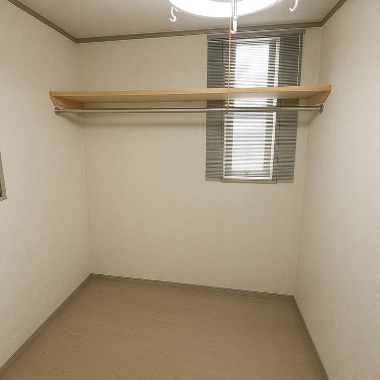 【WIC】※居住中につき、写真内の家具・荷物はCG処理にて消去しております。実際とは異なる場合がございますので、現況を優先とさせていただきます。