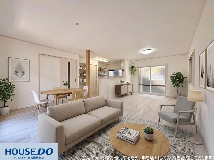 【リビング】
対面キッチンからはリビング全体が見渡せます!調理中も家族の気配を感じやすく、スムーズな家事動線を確保♪白を基調とした内装に、ナチュラルな木目の柱が空間のアクセントになっています!!