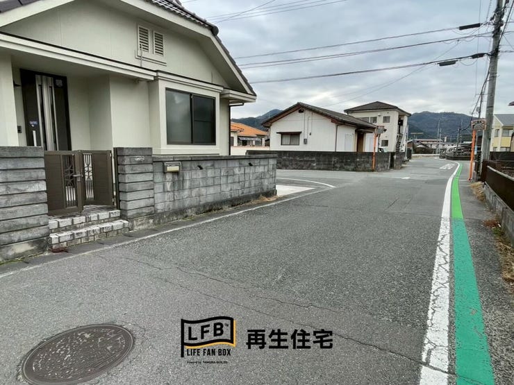 角地になっているので、車がスムーズに出入りできます。